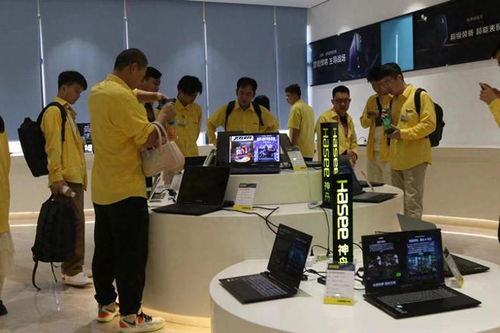 用心做好每件事 神舟带领经销商和媒体代表参观神舟电脑生产工厂